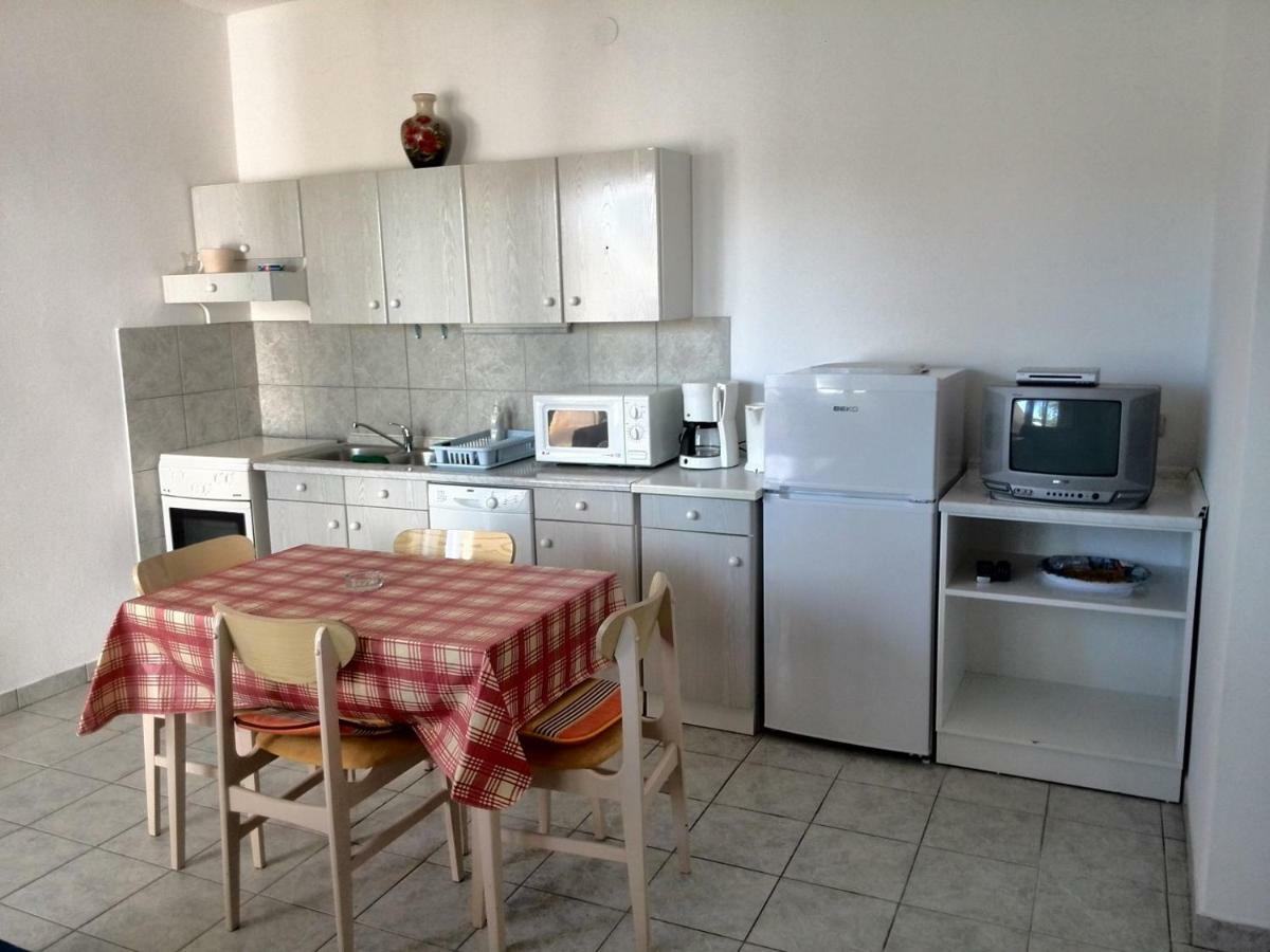 Kampor Apartments Extérieur photo