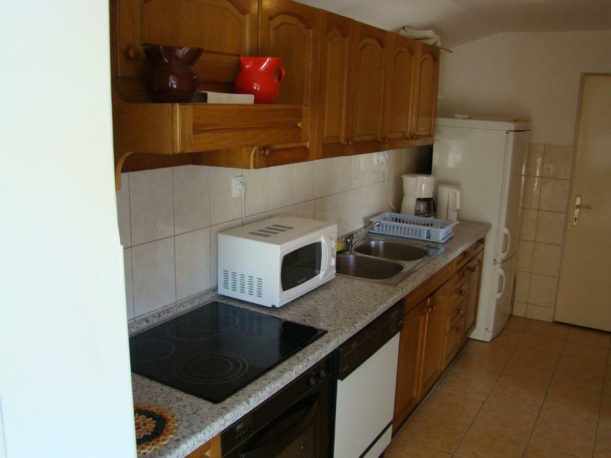 Kampor Apartments Extérieur photo