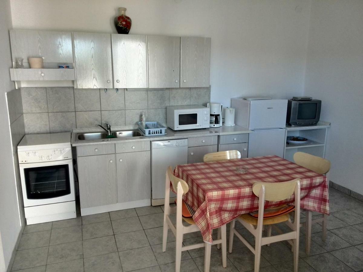 Kampor Apartments Extérieur photo